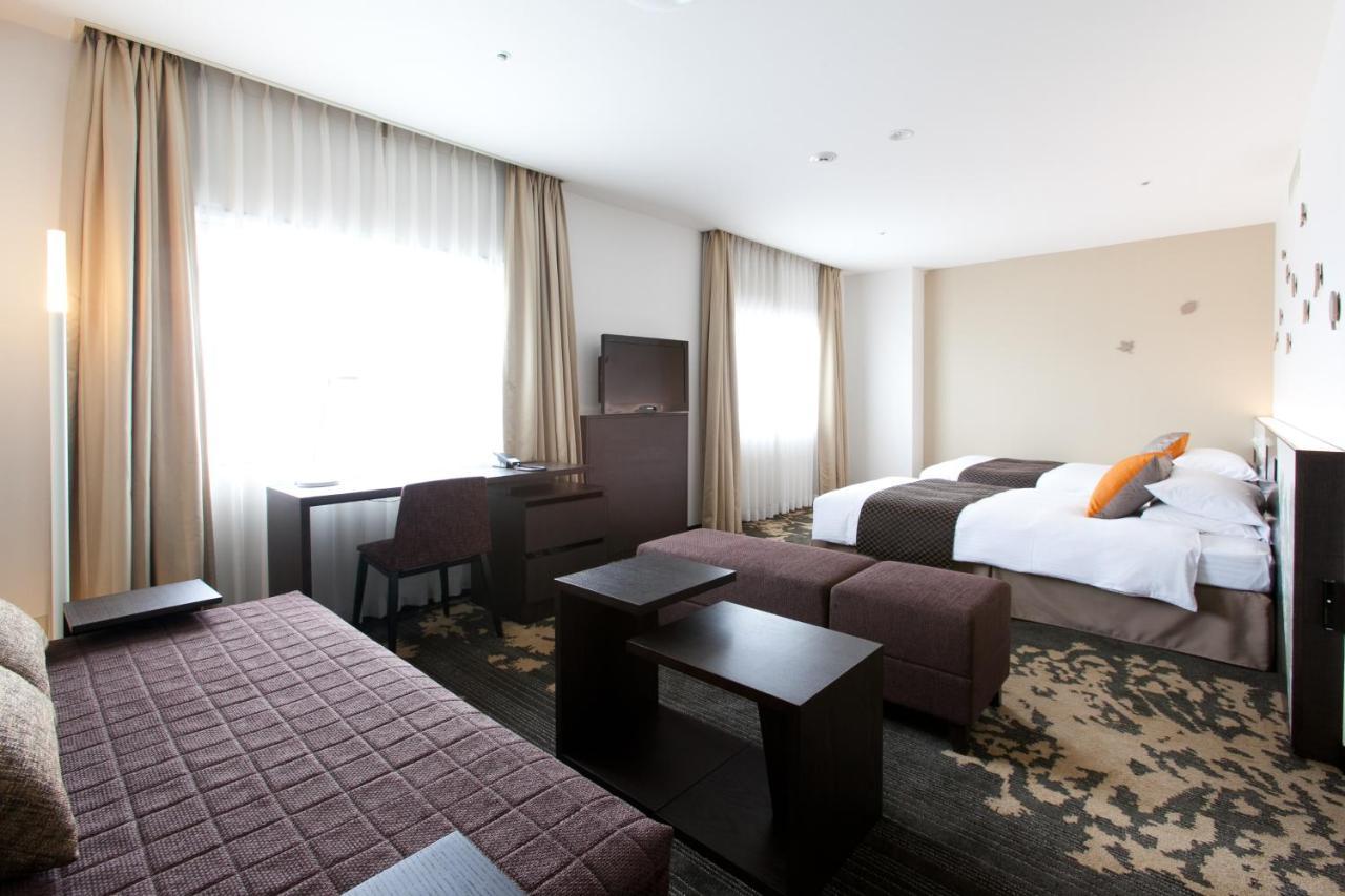 Toyama Excel Hotel Tokyu Esterno foto